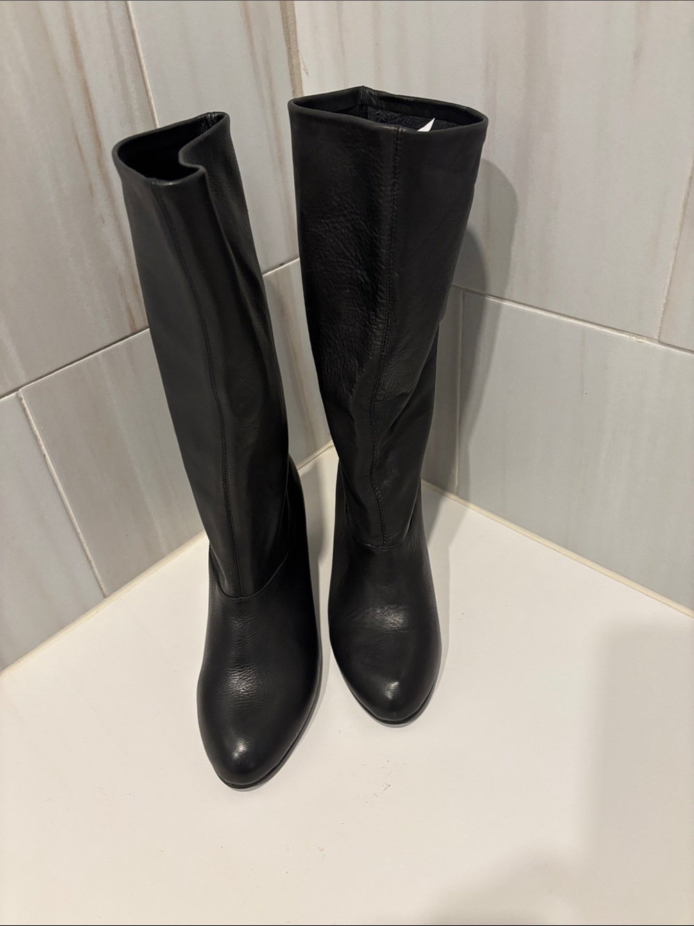 Black Mid-Calf Women's Leather Boots